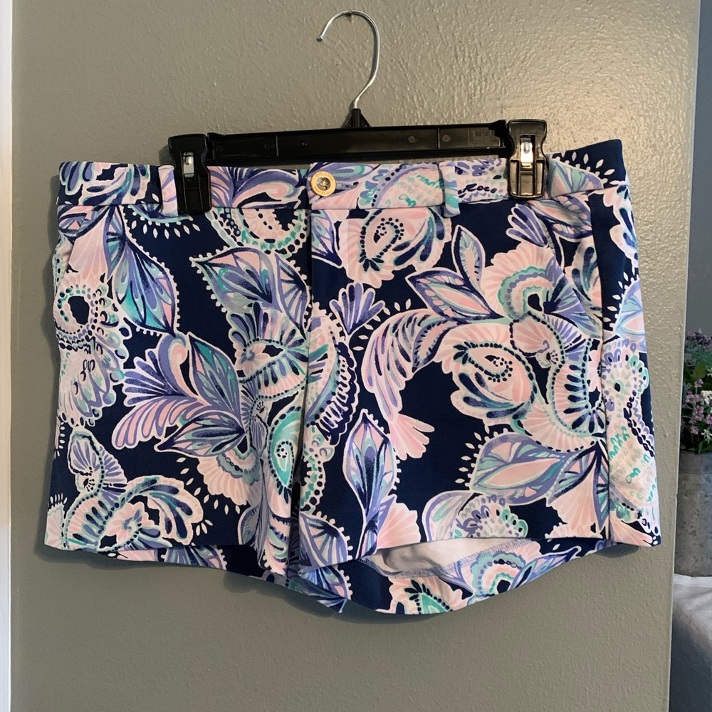 VGUC Lily Pulitzer size 10 shorts.